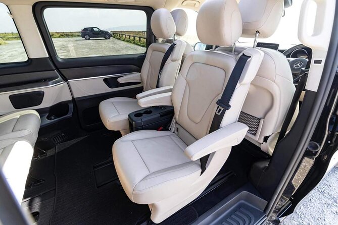 Private luxury transfer from Edinburgh Airport to Edinburgh - Handling an unexpected flight change
