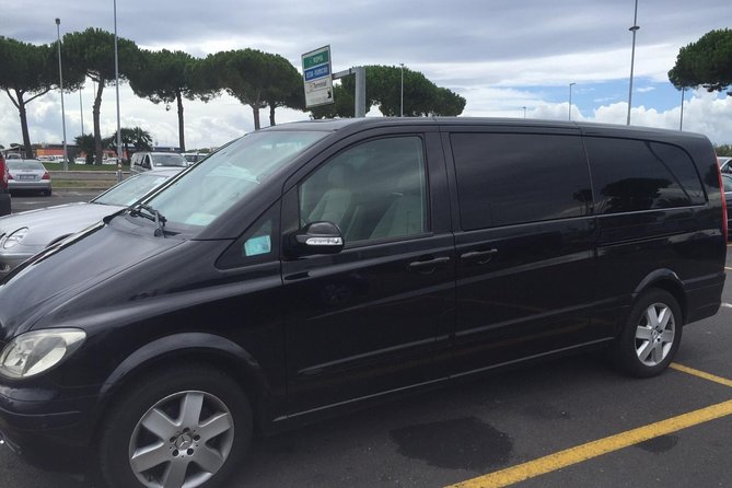 Private Luxury Transfer from Fiumicino Airport to Rome - Driver service and communication
