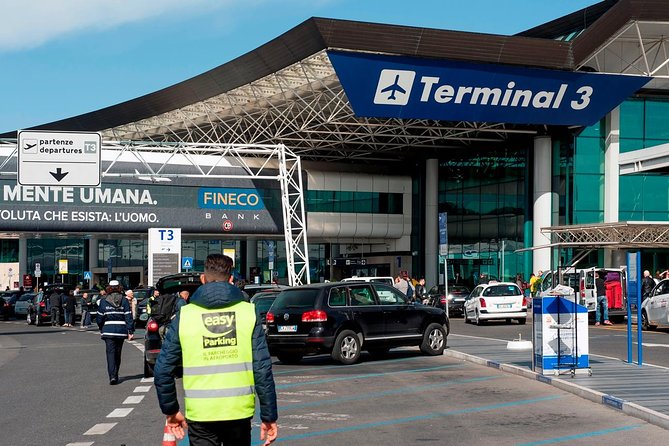 Private Luxury Transfer from Fiumicino Airport to Rome - Meeting your driver at Fiumicino