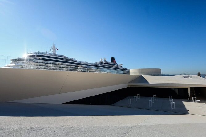 Private Luxury Transfer From Lisbon to Porto - Why a private Lisbon to Porto transfer can make sense
