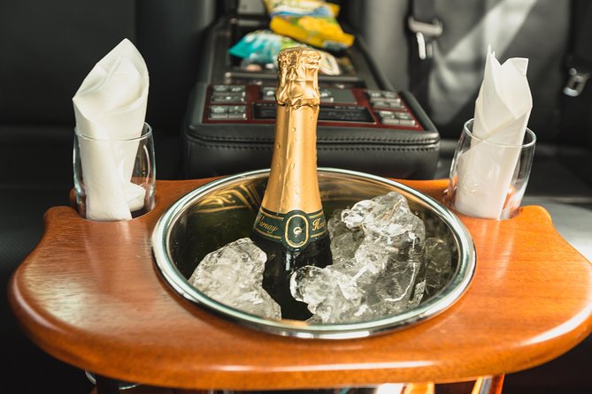 Private Luxury Transfer - Round Trip (Hewanorra International Airport UVF) - Champagne, Piton beer, and practical comfort
