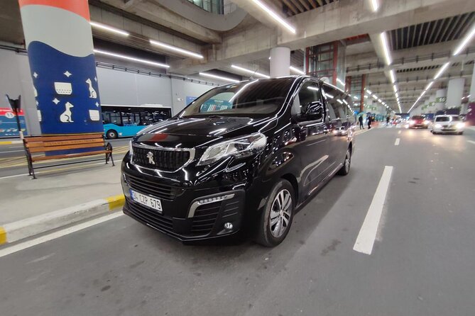 Private Mercedes Istanbul VIP Transfer from Airports and Hotels - A practical airport ride across Istanbul