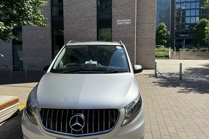 Private Mercedes Vito Transfer Heathrow Airport Central London - A calm landing at Heathrow