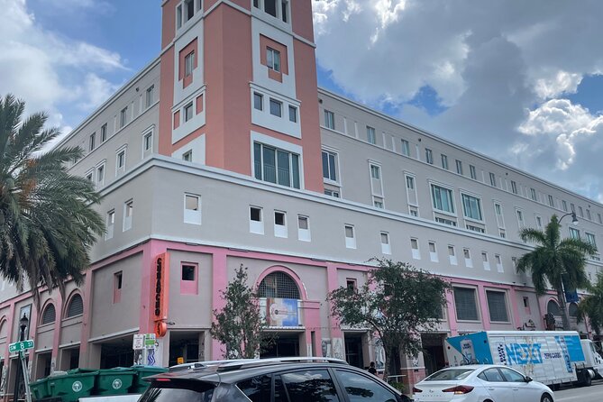 Private Miami City Tour in Tesla with local expert - Is $299.99 a Fair Price for Four People?