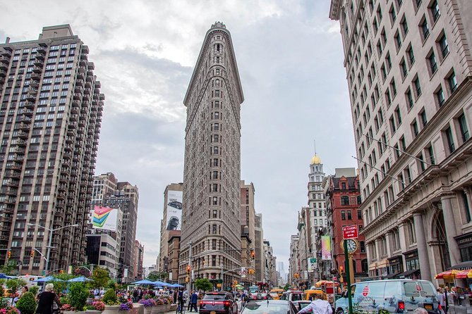 Private NYC tour by stretch limousine, choose 3 or 5-hour options - Choosing three or five hours