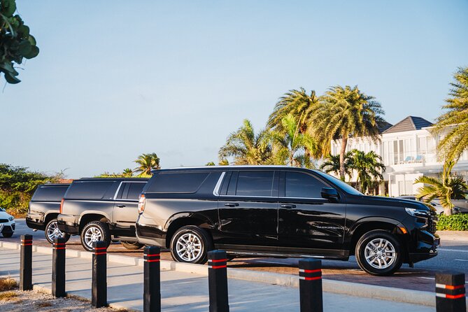 Private Round - Trip Airport Transfer in Aruba Luxury SUV - A direct 15 to 25 minute ride