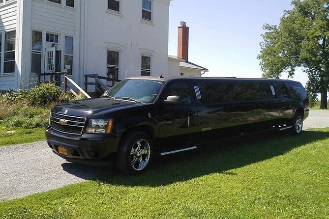 Private Roundtrip Transfer: To Las Vegas by Luxury Limo - What the first hour really includes