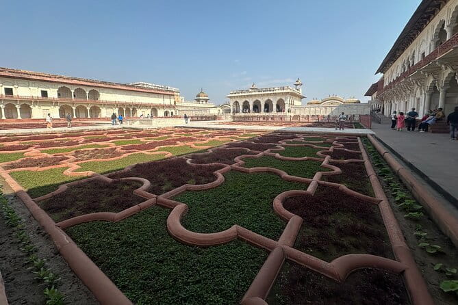 Private Sunrise Taj Mahal Tour – " Round Trip from Delhi by Car " - Why the sunrise departure matters