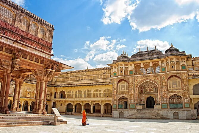 Private Sunrise Taj Mahal Tour – " Round Trip from Delhi by Car " - Who should book this Agra day trip