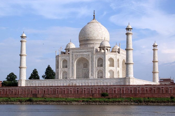 Private Taj Mahal Trip Including Private Car and Guide - Two hours at the Taj Mahal