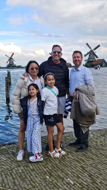 Private tour Mercedes Van, Zaandam, Zaanse Schans & Volendam - Key points at a glance