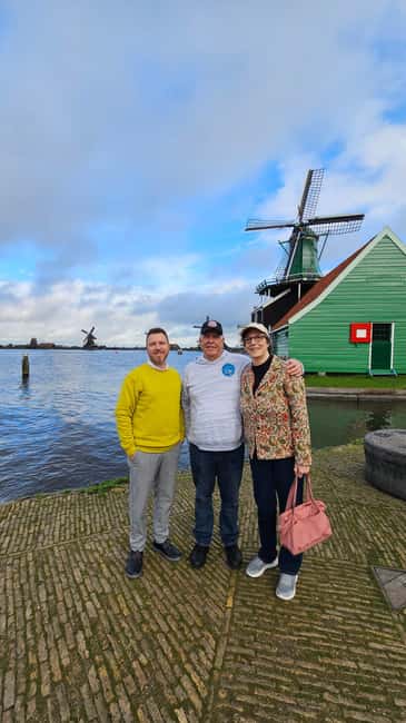 Private tour Mercedes Van, Zaandam, Zaanse Schans & Volendam - Zaandam’s colorful opening scene