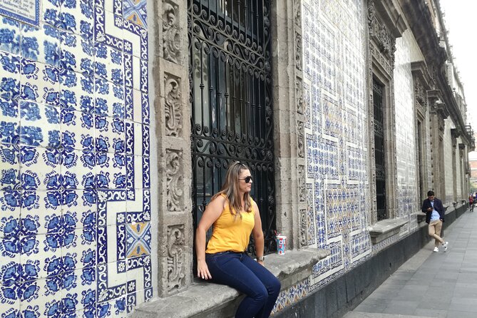 Private Tour Zocalo and Basilica of Guadalupe. With driver and guide - Who should book this experience?