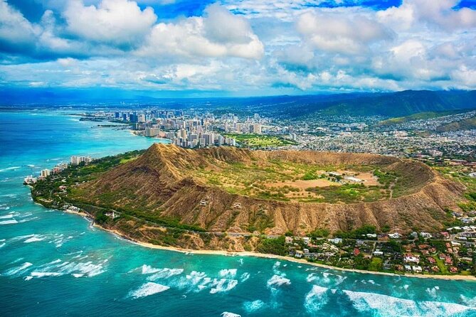 Private Transfer: Honolulu Airport HNL to Honolulu in Luxury SUV - Booking details, changes, and what to confirm