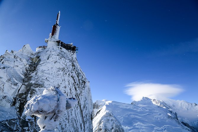 Private Transport to Chamonix from Geneva with driver-guide - Geneva to Chamonix: a quick border-crossing escape