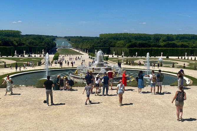Private Versailles, Gardens, Trianon Live Guided Trip by Mercedes - Versailles gardens from 5:30 p.m. to 6:30 p.m.