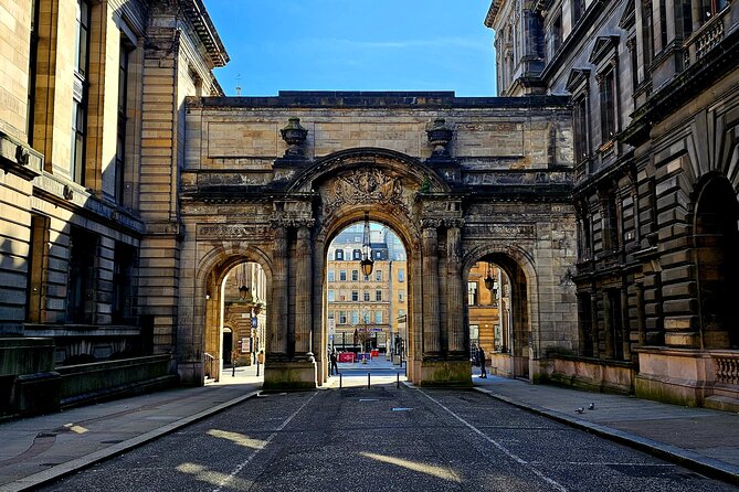 Privately Guided Day Tour of Glasgow in Luxury Minivan - The University of Glasgow and the West End