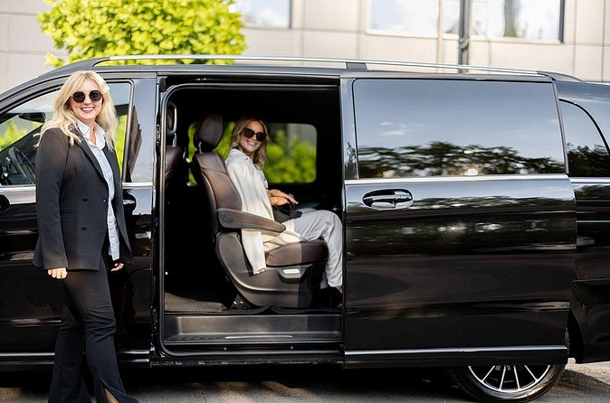 Provision of a private driver in Le Havre and surrounding areas - Honfleur for a Different Normandy Mood