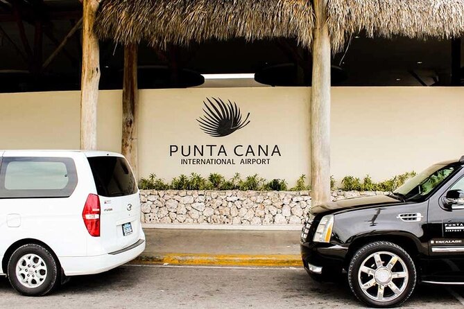 Punta Cana: Exclusive Luxury Transfer Airport to Your Hotel - What the 30-minute trip actually covers