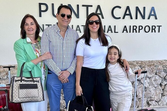 Punta Cana: Exclusive Luxury Transfer Airport to Your Hotel - Comfort inside the vehicle