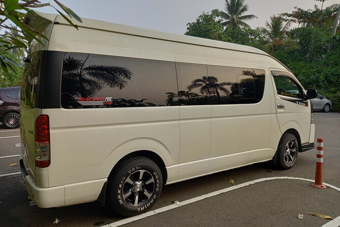 Rent Van (Mini Bus) with Driver in Sri Lanka - Comfort for long coastal transfers