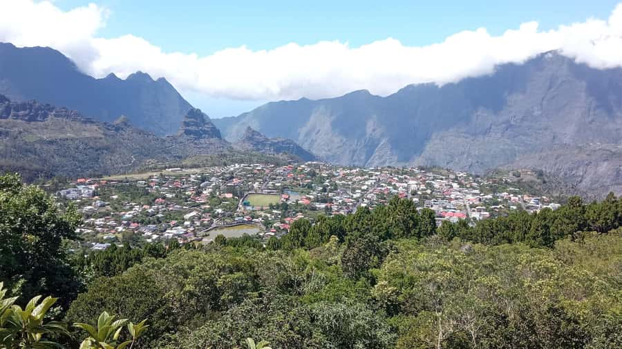 Reunion Island: Cilaos Sightseeing tour with driver guide - Why Cilaos makes a strong full-day outing