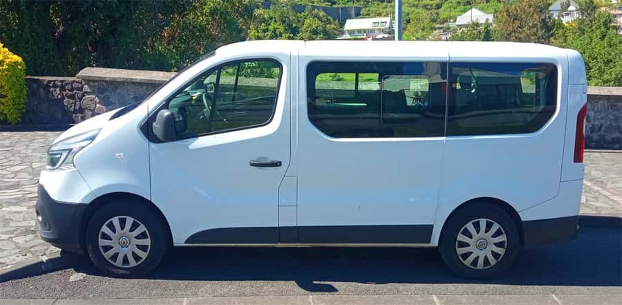 Reunion Island: Cilaos Sightseeing tour with driver guide - Cilaos village, craft shops, and local food