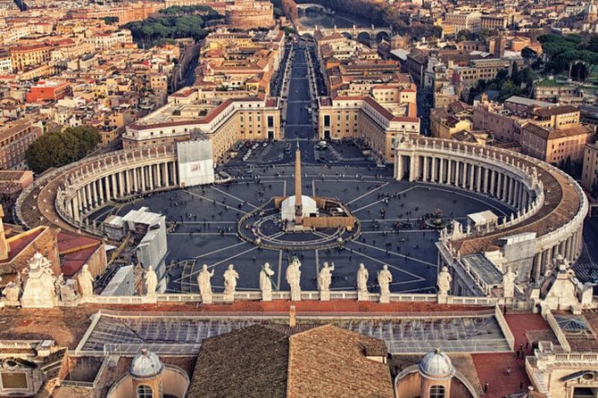 Rome 4 Hours Private Guided Tour with Pickup in Luxury Minivan - The Aventine Keyhole and Trastevere