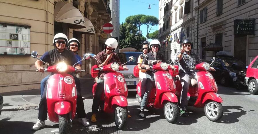 Rome: City Highlights Vespa Tour with Driver - Key points to know before you book