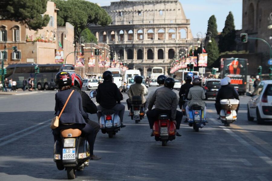 Rome: Half-Day Vespa Tour with Private Driver - Choosing between the three Rome routes