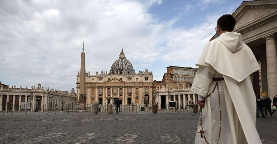 Rome: Private 3-Hour Tour by Chauffeur-Driven Vehicle - Trevi Fountain in a quick fifteen-minute stop