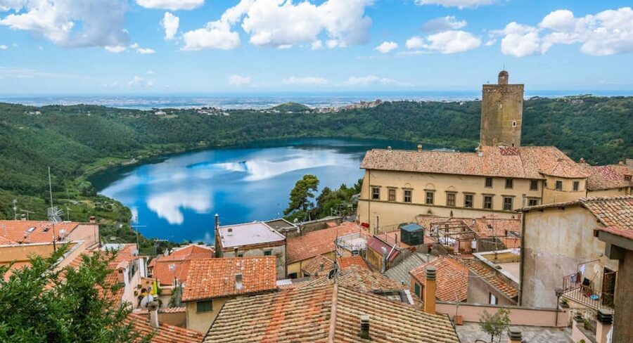 Rome: Private 4h trip with driver Castelli Romani and Lakes - Castel Gandolfo in a 20-minute stop