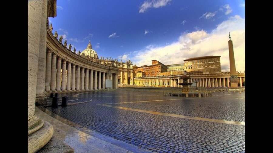 Rome: Private Night Tour by Chauffeur-Driven Vehicle - Piazza Navona: Rome’s grand public square