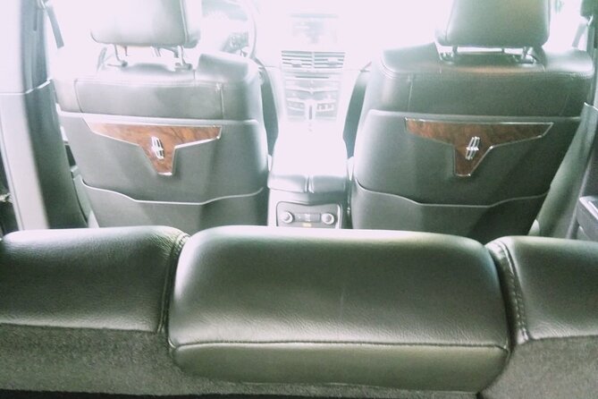 Round trip Airport Private Transfer (Nassau Limousine) - What the price really buys you