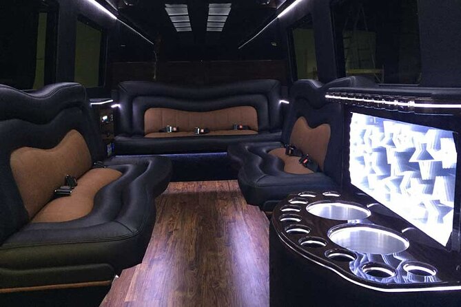 Round Trip Private Transfer Las Vegas Airport to Las Vegas by limo MB Sprinter - The human side of the service
