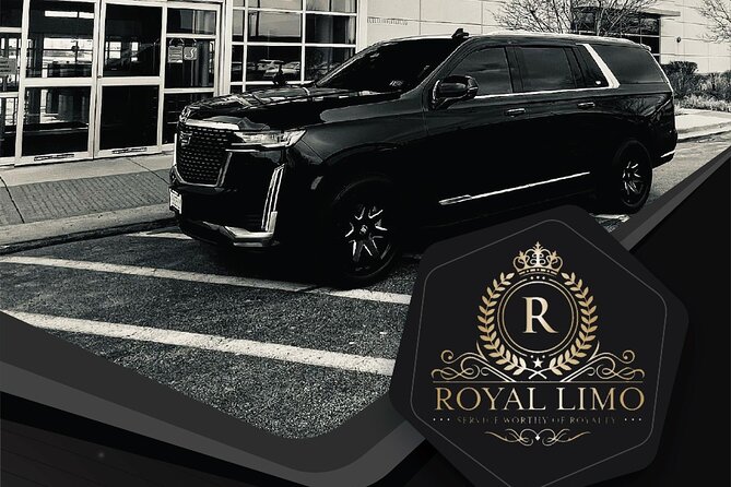 Royal Limo Services - Chicago Executive Limo Service - A private Chicago ride with a clear communication plan