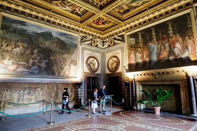 San Gimignano and Volterra Tour by Private Luxury Van - Volterra, from Etruscan tombs to Roman ruins
