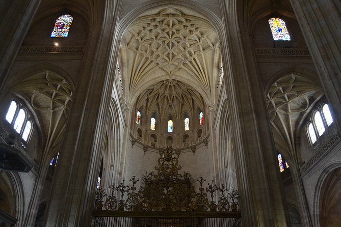 Segovia private tour from Madrid by private car - What the private guide adds