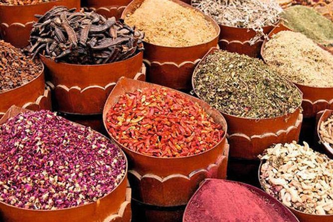 Shopping Trip By Private Car & Private Guide - hurghada - Bazaars and gift shops for easy souvenirs