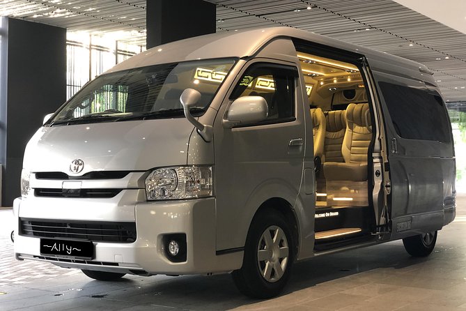 Singapore Arrival Ground Transfer in Limo-Bus - Key points at a glance