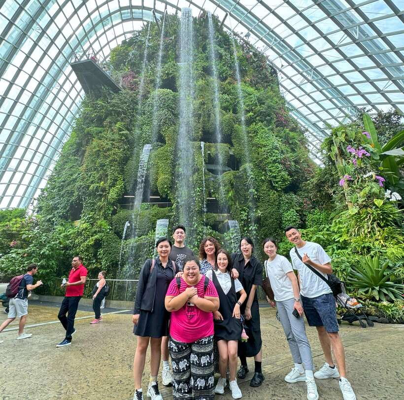 Singapore: Highlights and Hidden Gems Private Car Tour - Pulau Ubin, Sembawang, and the city’s outer edges