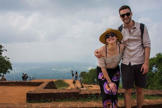 Sri Lanka: 8-Day Private Round Tour with Driver - Day 5: Ella, the railway, and two viewpoints