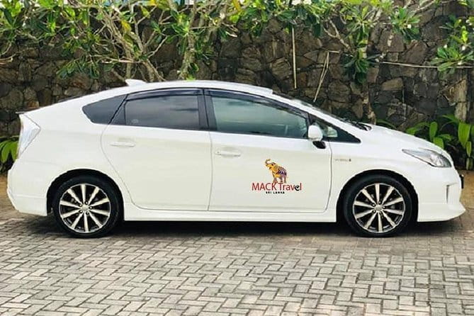 Sri Lanka Car and Driver Hire - Private Driver and Chauffeur - Choosing between a transfer and a 15-day route