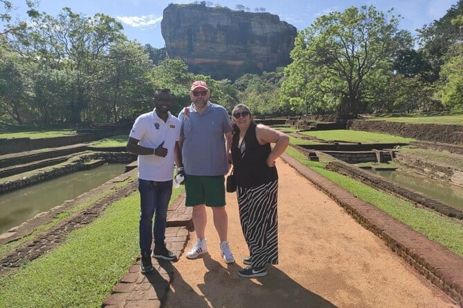 Sri Lanka Driver's and Guide with Luxury Cars - Sigiriya Lion Rock in about two hours