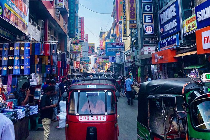 Sri Lanka Personal Tour Driver in private vehicle - What the $325 group price really buys