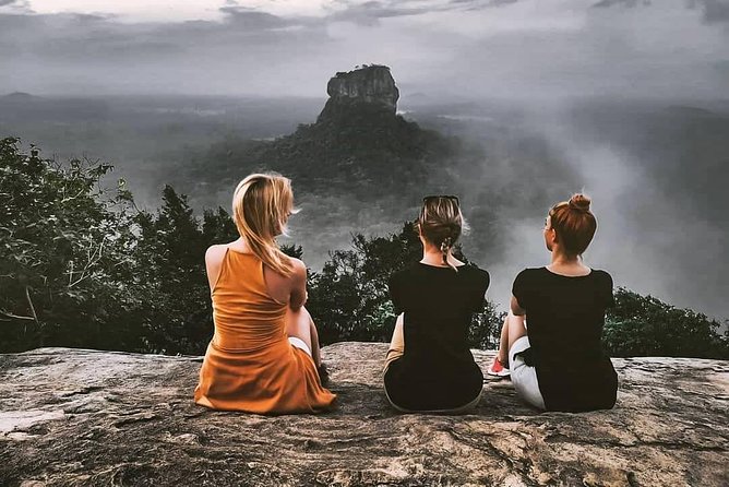 Sri Lanka tour itinerary . 6N/7D with driver, vehicle and H/B accommodations - Hotels, meals, and what half-board means
