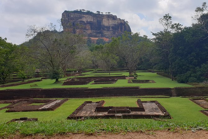 Sri Lanka tours 12-Day wildlife Tour with driver,Car or Van and accommodations - What $980 buys you on this Sri Lanka route
