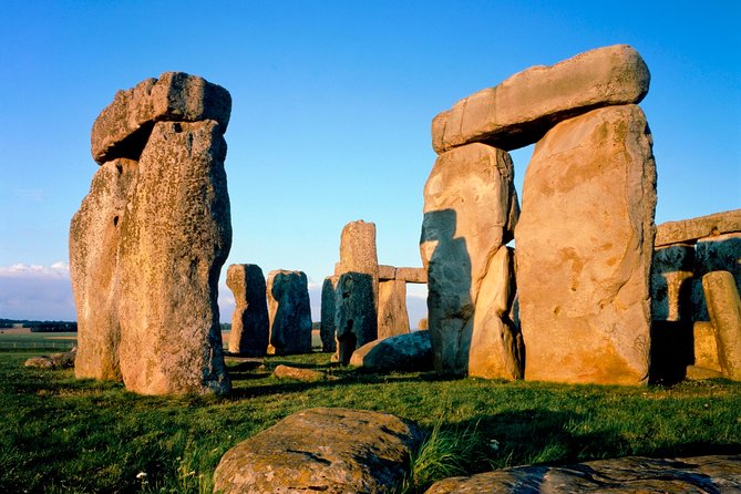 Stonehenge & Bath Private Car Tour from London - The long day is both the strength and the catch