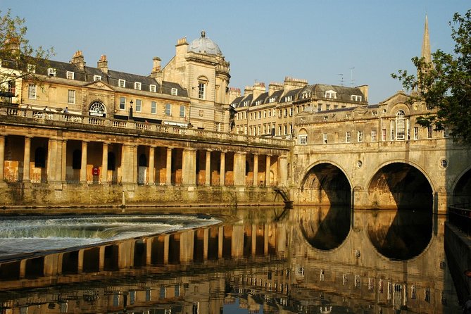 Stonehenge & Bath Private Car Tour from London - Booking details you should settle early