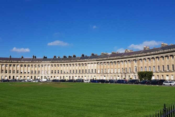 Stonehenge & Bath Private driverTours - What to expect from the driver and guide